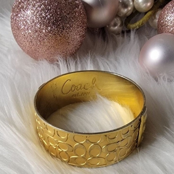 Coach Logo Quilted Hinged BangleUsed-like new - Picture 5 of 6